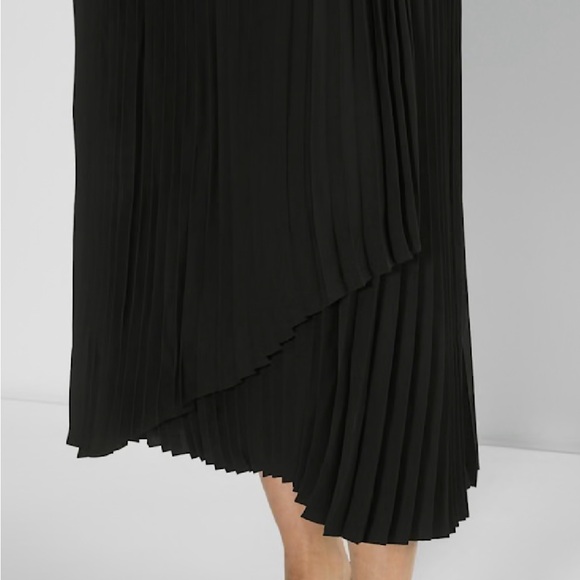 Aritzia Babaton “Ladder Skirt” Black Pleated Skirt - Picture 6 of 7